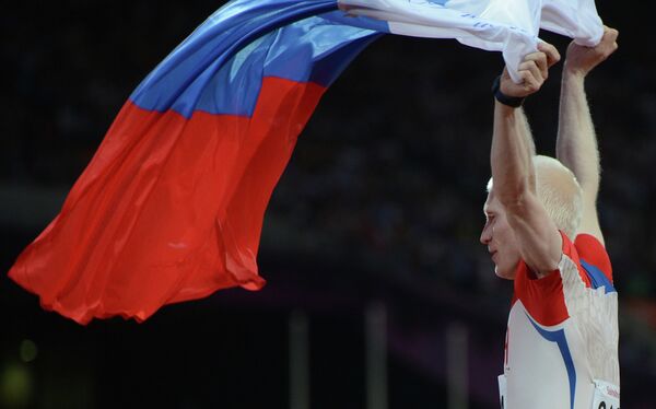 Российский спортсмен Федор Триколич, завоевавший золотую медаль в беге на 100 метров, на соревнованиях по легкой атлетике на ХIV летних Паралимпийских играх в Лондоне
