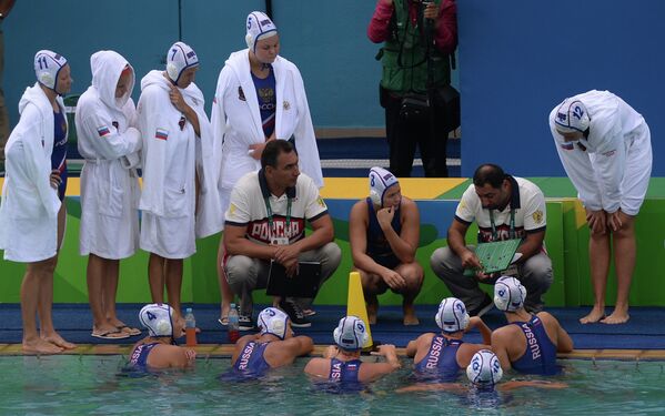 Тренеры и игроки женской сборной России по водному поло