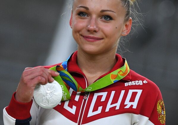 Серебряный призер Олимпийских игр в Рио гимнастка Мария Пасека
