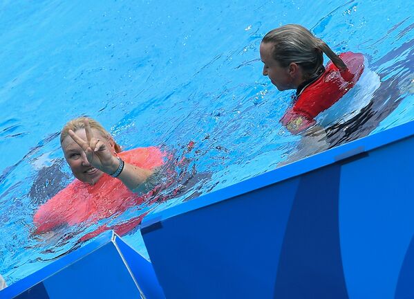 Главный тренер олимпийской сборной России по синхронному плаванию Татьяна Покровская (слева)