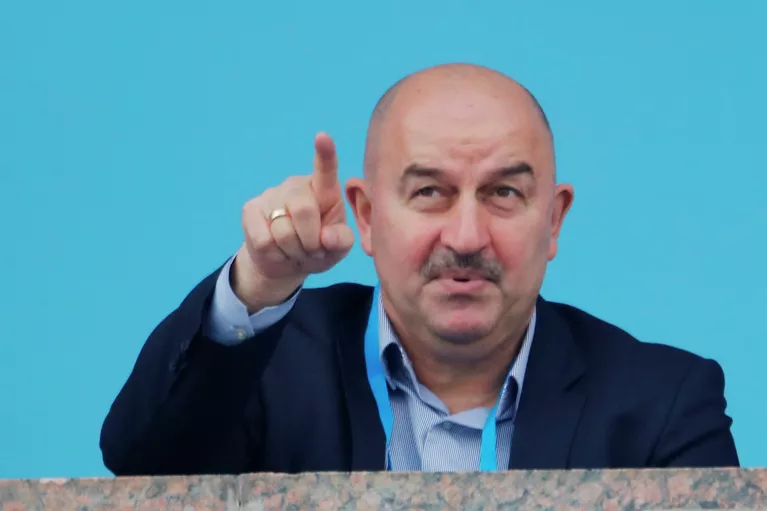 Главный тренер сборной России по футболу Станислав Черчесов Главный тренер сборной России по футболу Станислав Черчесов