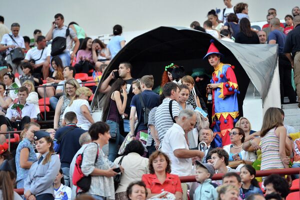 Торжественная церемония открытия фестиваля ГТО собрала на стадионе «Торпедо» множество зрителей