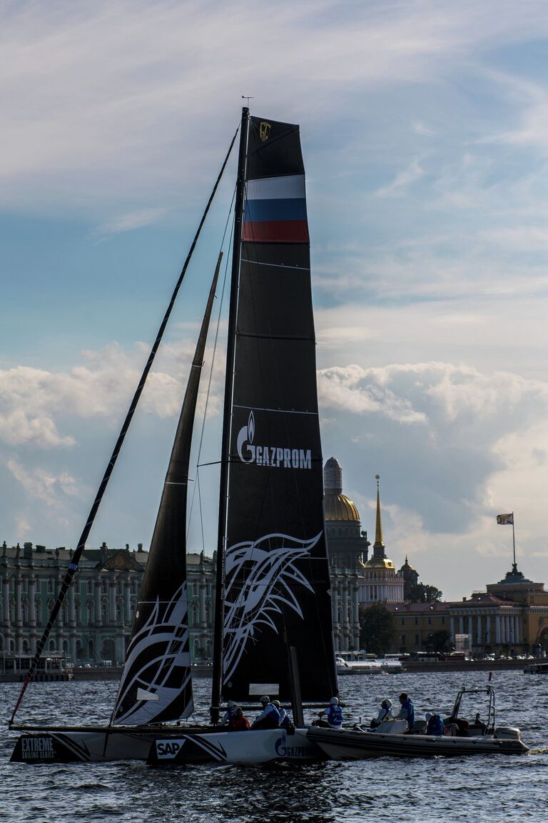 Парусная регата Extreme Sailing Series в Санкт-Петербурге