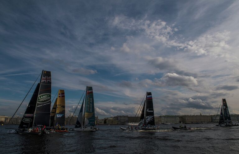 Парусная регата Extreme Sailing Series в Санкт-Петербурге