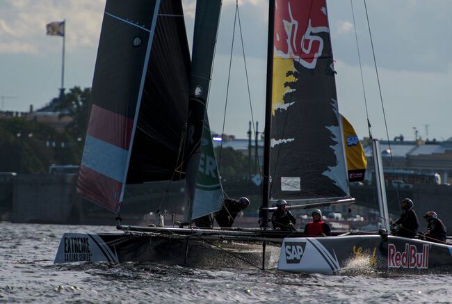 Парусная регата Extreme Sailing Series в Санкт-Петербурге