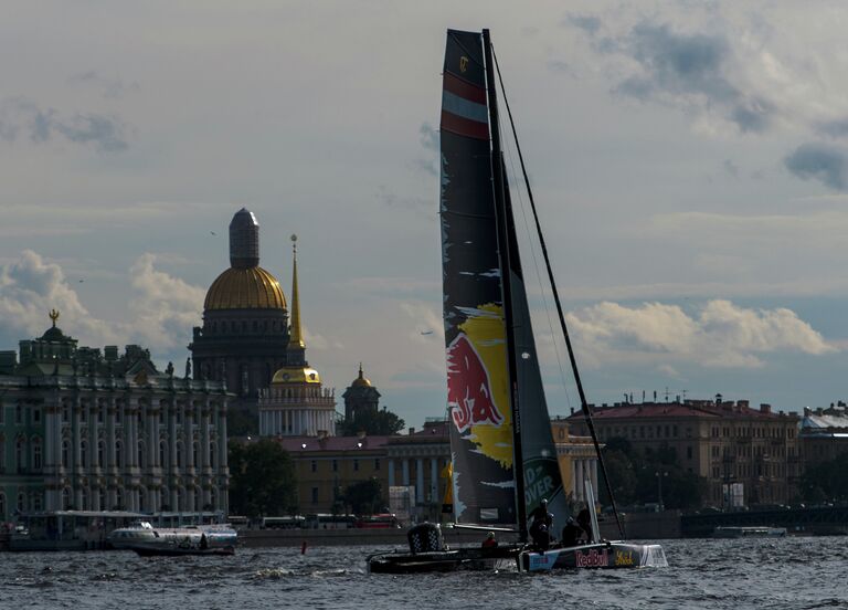 Парусная регата Extreme Sailing Series в Санкт-Петербурге