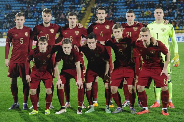 Футболисты молодежной сборной России