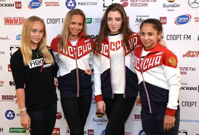 Спортсменки сборной России по спортивной гимнастике Ангелина Мельникова, Дарья Спиридонова, Алия Мустафина и Седа Тутхалян (слева направо) Спортсменки сборной России по спортивной гимнастике Ангелина Мельникова, Дарья Спиридонова, Алия Мустафина и Седа Тутхалян (слева направо)