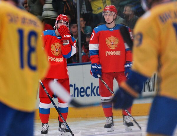 Нападающие сборной России Никита Кучеров (слева) и Вадим Шипачёв