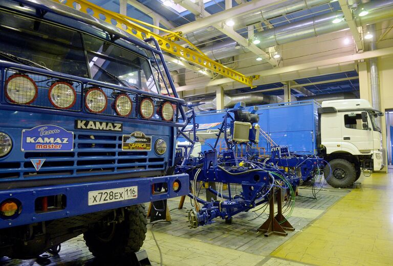 Производственный цех спортивного центра команды КАМАЗ-мастер в Набережных Челнах