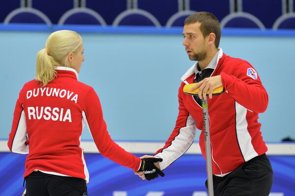Игроки сборной России Мария Дуюнова и Александр Крушельницкий