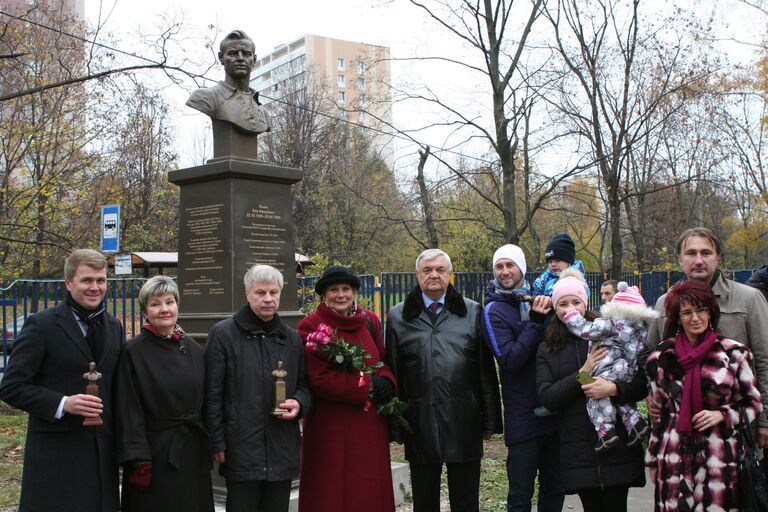 Церемония открытия бюста Льва Яшина