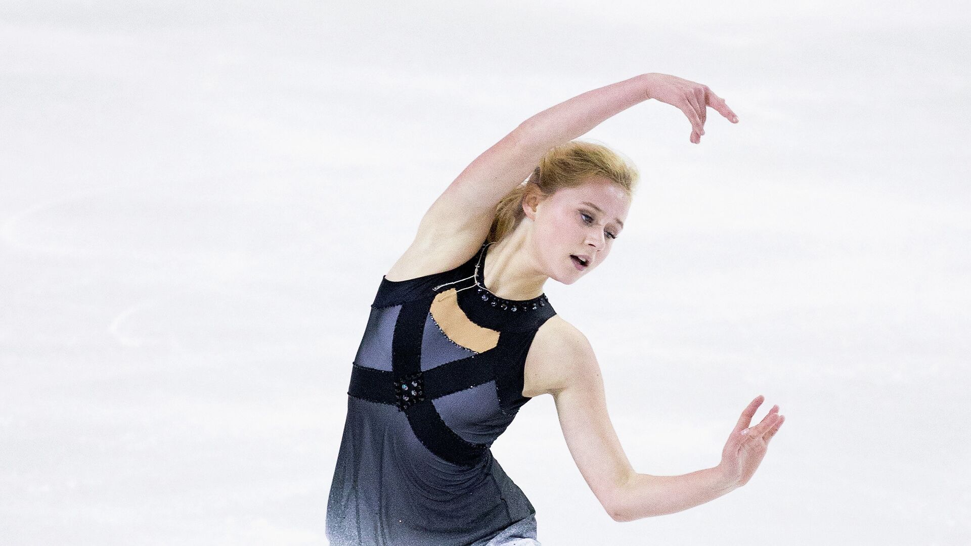 Серафима Саханович выступает с произвольной программой на Skate America - РИА Новости, 1920, 12.11.2022