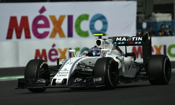 Пилот Уильямса Вальттери Боттас на дистанции Гран-при Мексики