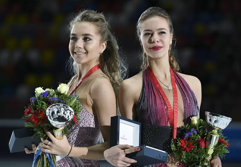 Елена Радионова (Россия) и Анна Погорилая (Россия) (слева направо)