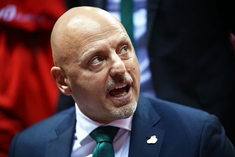 Главный тренер БК Локомотив-Кубань Саша Обрадович