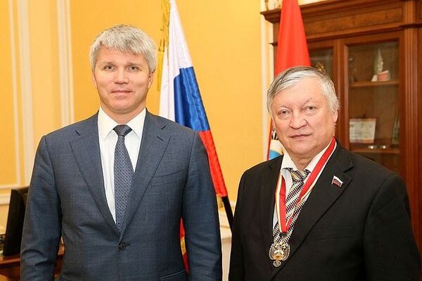Павел Колобков (слева) и Анатолий Карпов