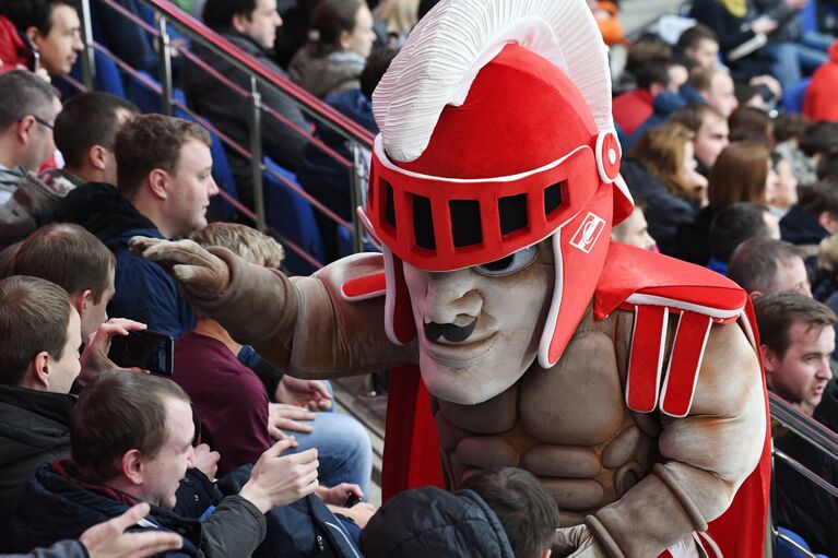 Талисман Спартака на трибунах Талисман Спартака на трибунах