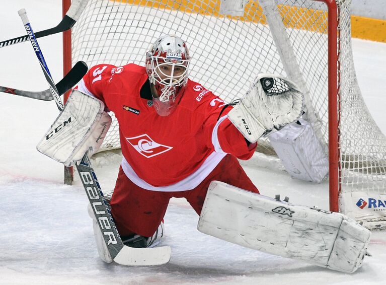 Вратарь Спартака Никита Беспалов Вратарь Спартака Никита Беспалов