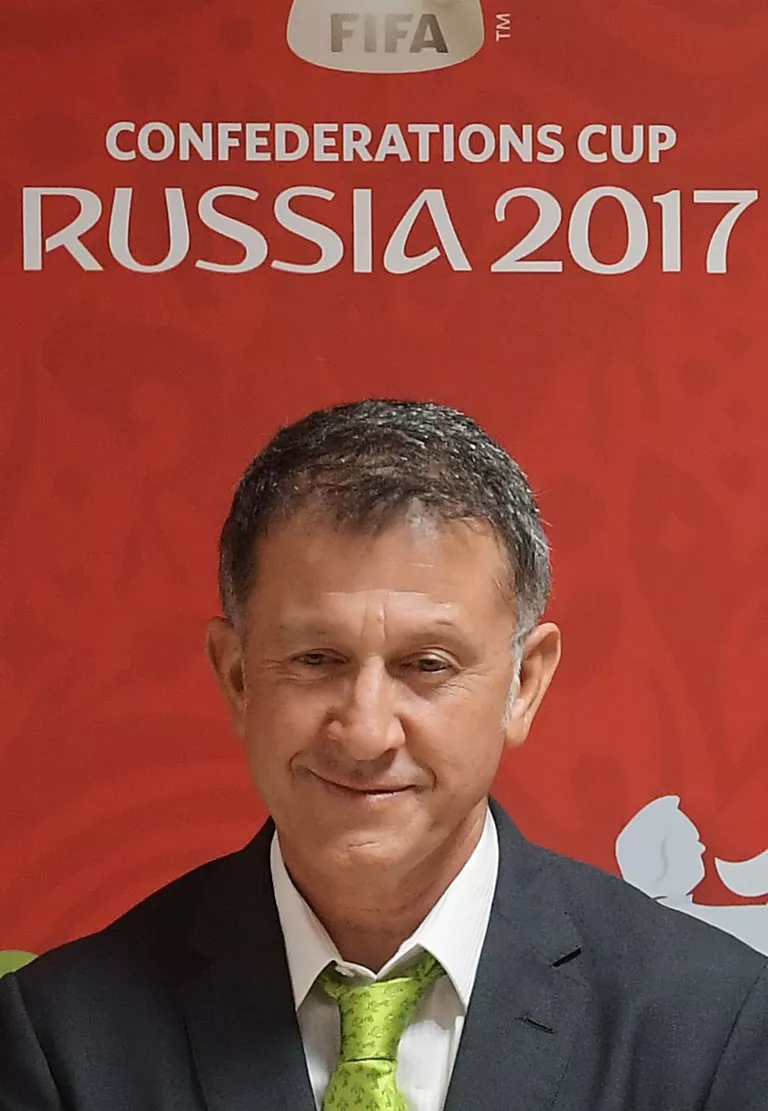 Главный тренер сборной Мексики по футболу Хуан Карлос Осорио Главный тренер сборной Мексики по футболу Хуан Карлос Осорио