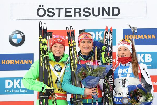 Слева направо: Лаура Дальмайер (Германия) - 2-е место, Габриэла Коукалова (Чехия) – 1-е место, Доротея Вирер - 3-е место.