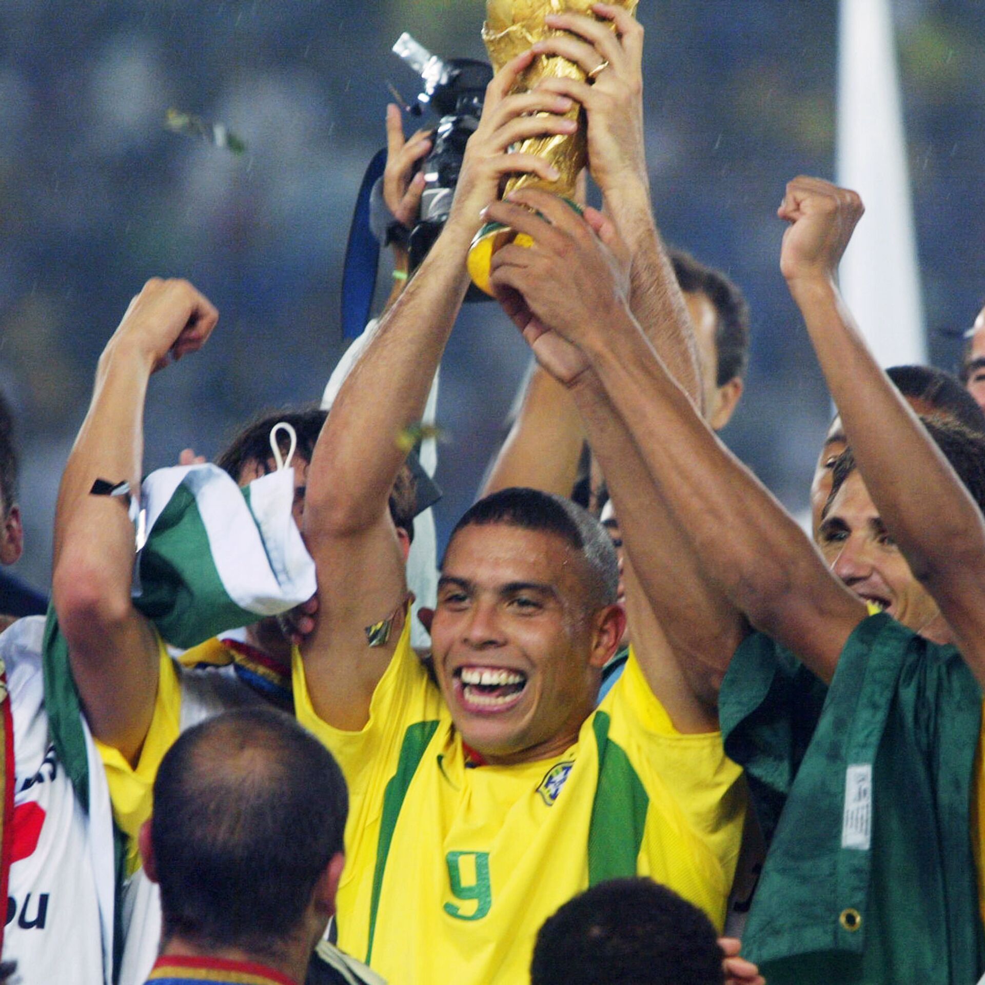Сколько раз становилась чемпионом сборная бразилии. Роналдинье Бразилия 2002.