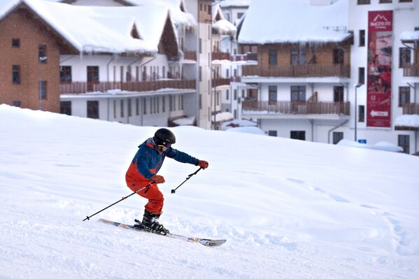 Зимний сезон открылся на горнолыжном курорте Роза Хутор в Сочи