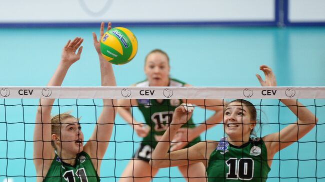 Волейболистки Уралочки-НТМК