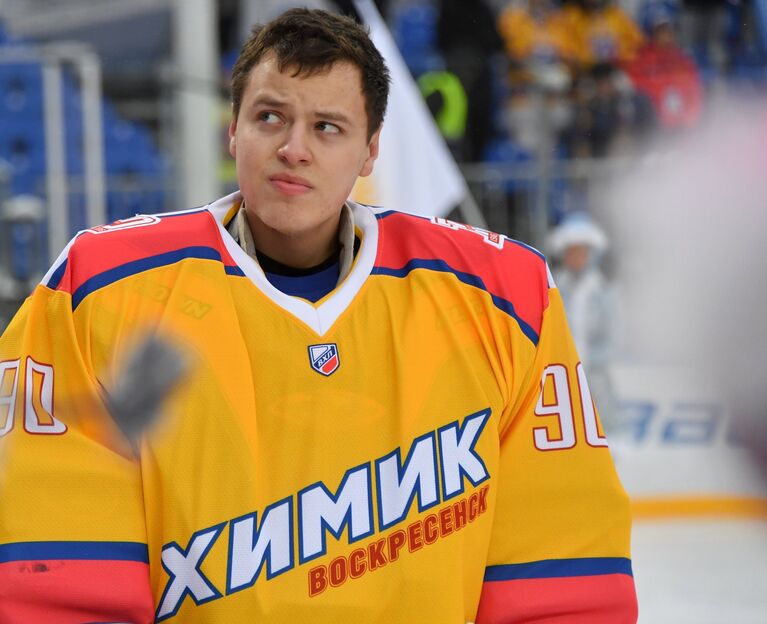 Вратарь Химика Денис Синягин