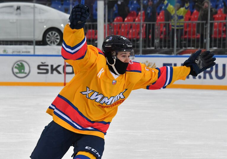 Нападающий Химика Илья Павлюков