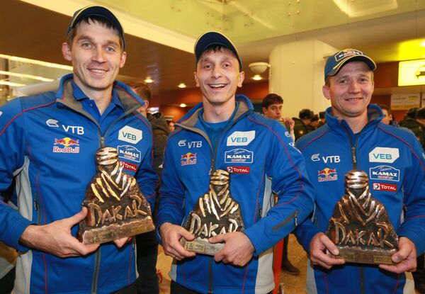 Дмитрий Сотников, Руслан Ахмадеев, Игорь Леонов (слева направо)