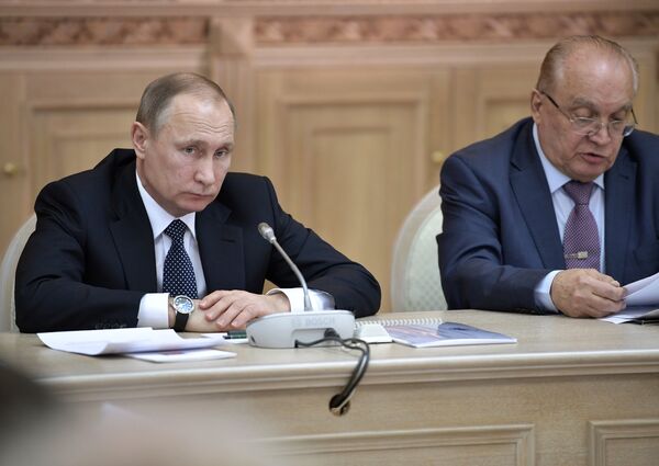 Владимир Путин и Виктор Садовничий (слева направо)