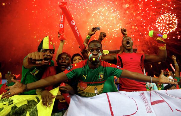 Болельщики сборной Камеруна по футболу