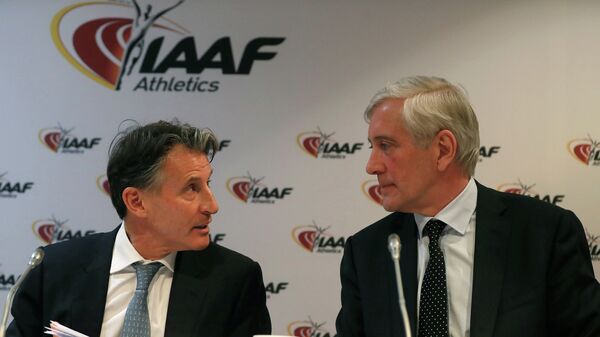 Президент IAAF Сабастьян Коэ и глава рабочей группа IAAF по вопросу восстановления членства ВФЛА Руне Андерсен (слева направо)