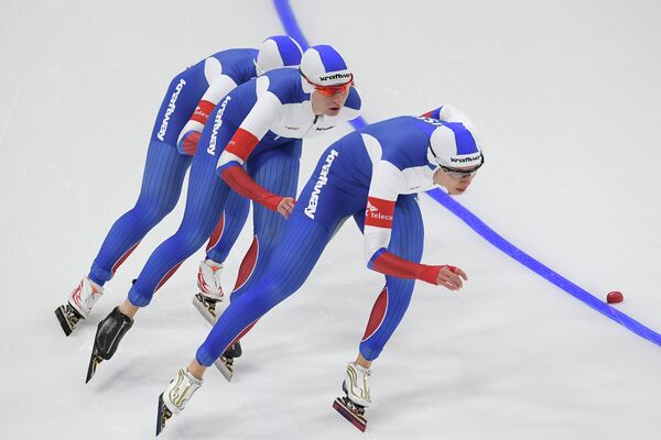 Спортсменки сборной России по конькобежному спорту