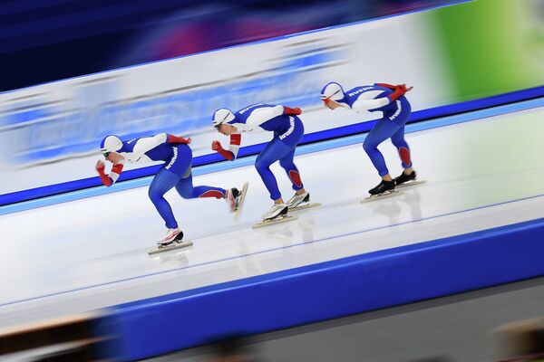 Спортсменки сборной России по конькобежному спорту