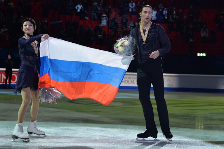 Юко Кавагути и Александр Смирнов