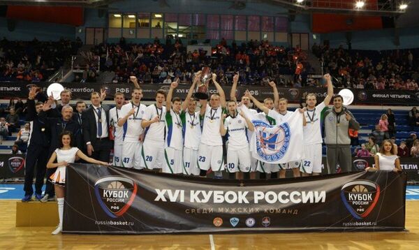Баскетболисты Новосибирска после победы в финале Кубка России-2016/17