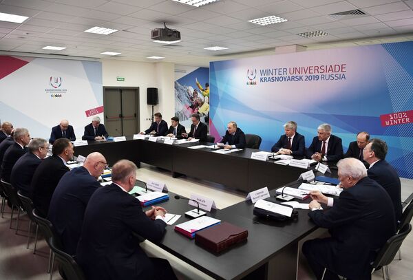 Президент РФ Владимир Путин проводит совещание по подготовке к проведению в Красноярске XXIX Всемирной зимней универсиады в 2019 году