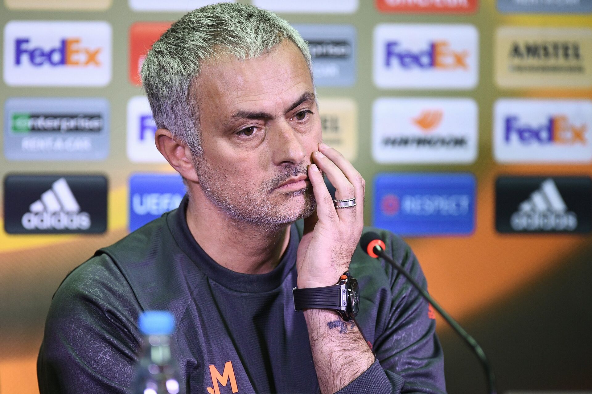 Главный тренер ФК Манчестер Юнайтед Жозе Моуринью Главный тренер ФК Манчестер Юнайтед Жозе Моуринью - РИА Новости, 1920, 19.09.2025