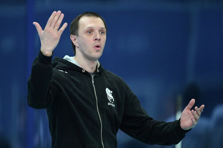 Старший тренер ВК Белогорье Александр Косарев Старший тренер ВК Белогорье Александр Косарев