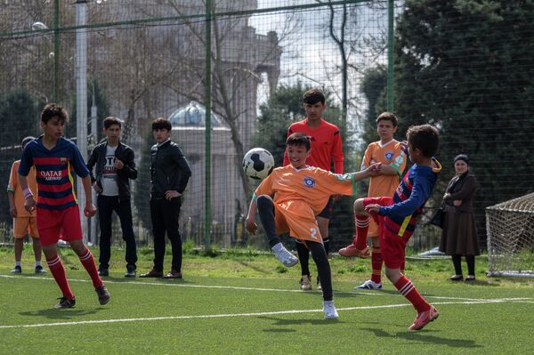 Участники турнира среди команд детских домов и школ-интернатов Будущее зависит от тебя в Таджикистане