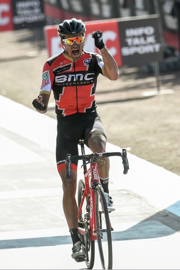 Бельгийский велогонщик Грег ван Авермат из команды BMC Racing
