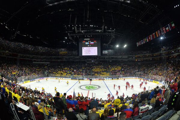 Ланксесс-Арена в Кельне перед началом матча группового этапа чемпионата мира по хоккею 2017 между сборными Швеции и России