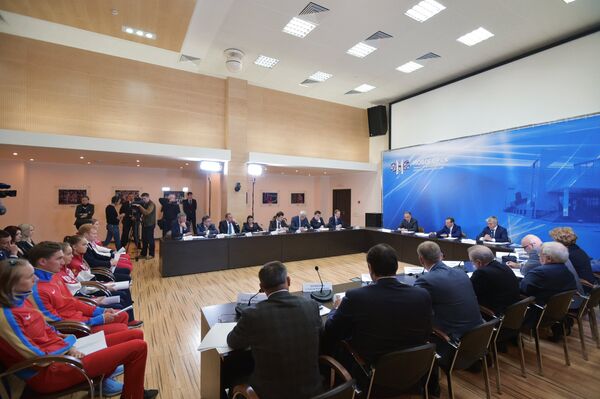 Дмитрий Медведев во время совещания по подготовке спортивных сборных команд России