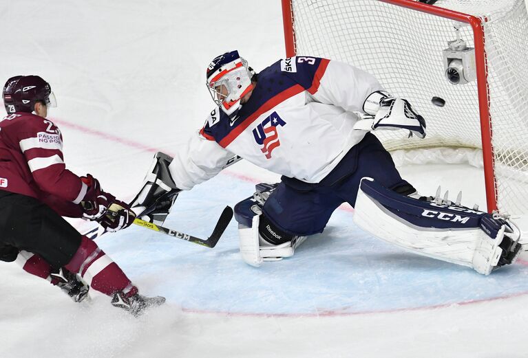 Вратарь сборной США Коннор Хеллебайк Вратарь сборной США Коннор Хеллебайк