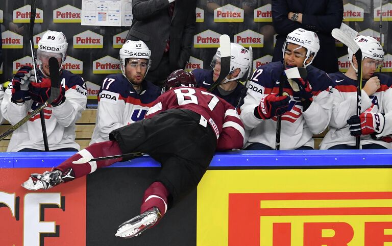 Форвард сборной Латвии Гинтс Мейя Форвард сборной Латвии Гинтс Мейя