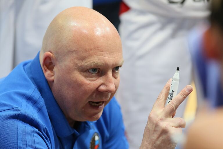 Главный тренер женской сборной России по баскетболу Александр Васин Главный тренер женской сборной России по баскетболу Александр Васин