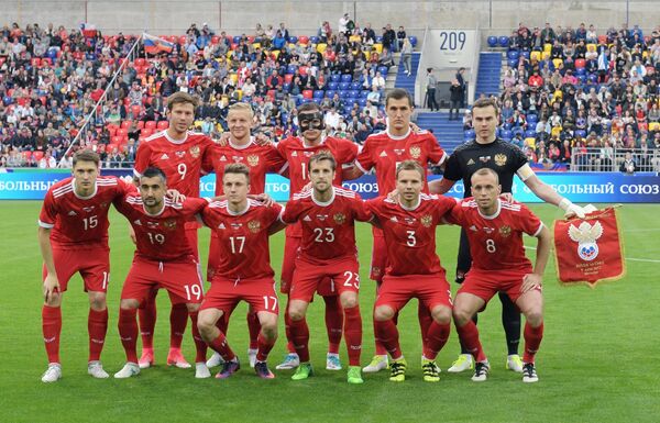Футболисты сборной России