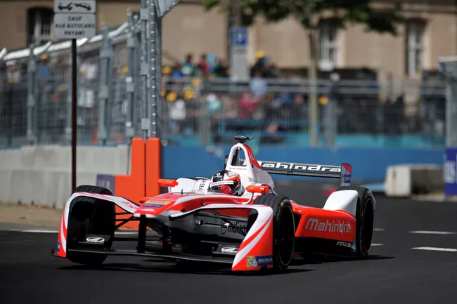 Шведский гонщик команды Mahindra Racing Феликс Розенквист